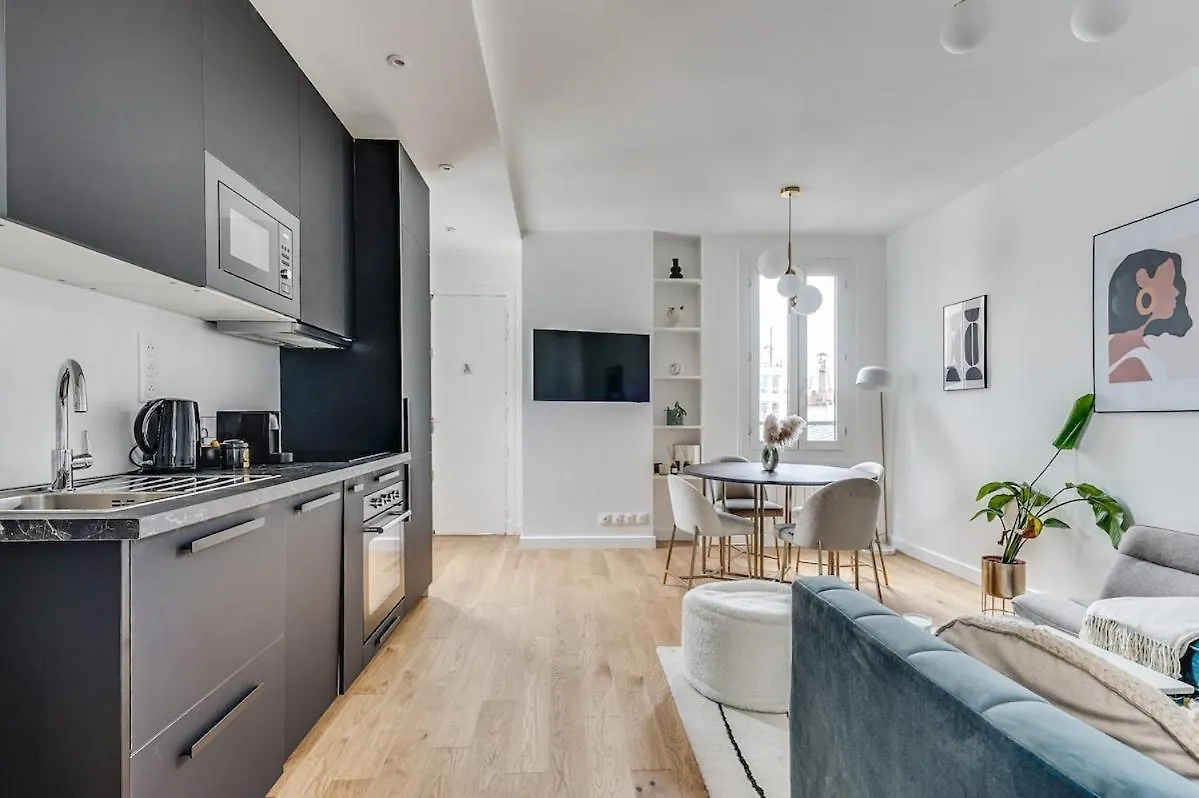 Intemporel Paris Apartment