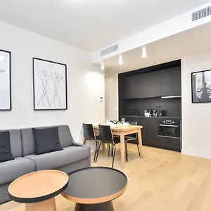 Peaceful - 2br-6p - Trocadero Apartment